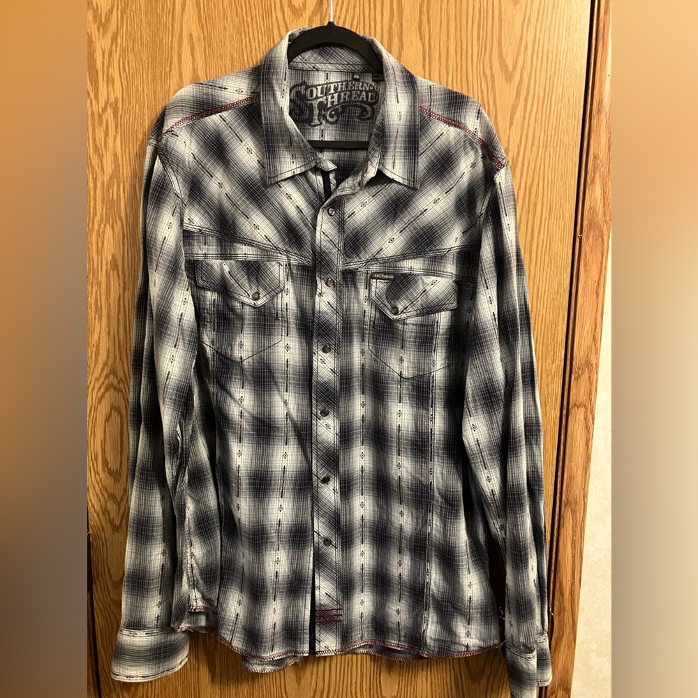 Southern Thread Men’s XXL Blue‎ White and Red stitch Long Sleeve Plaid Shirt